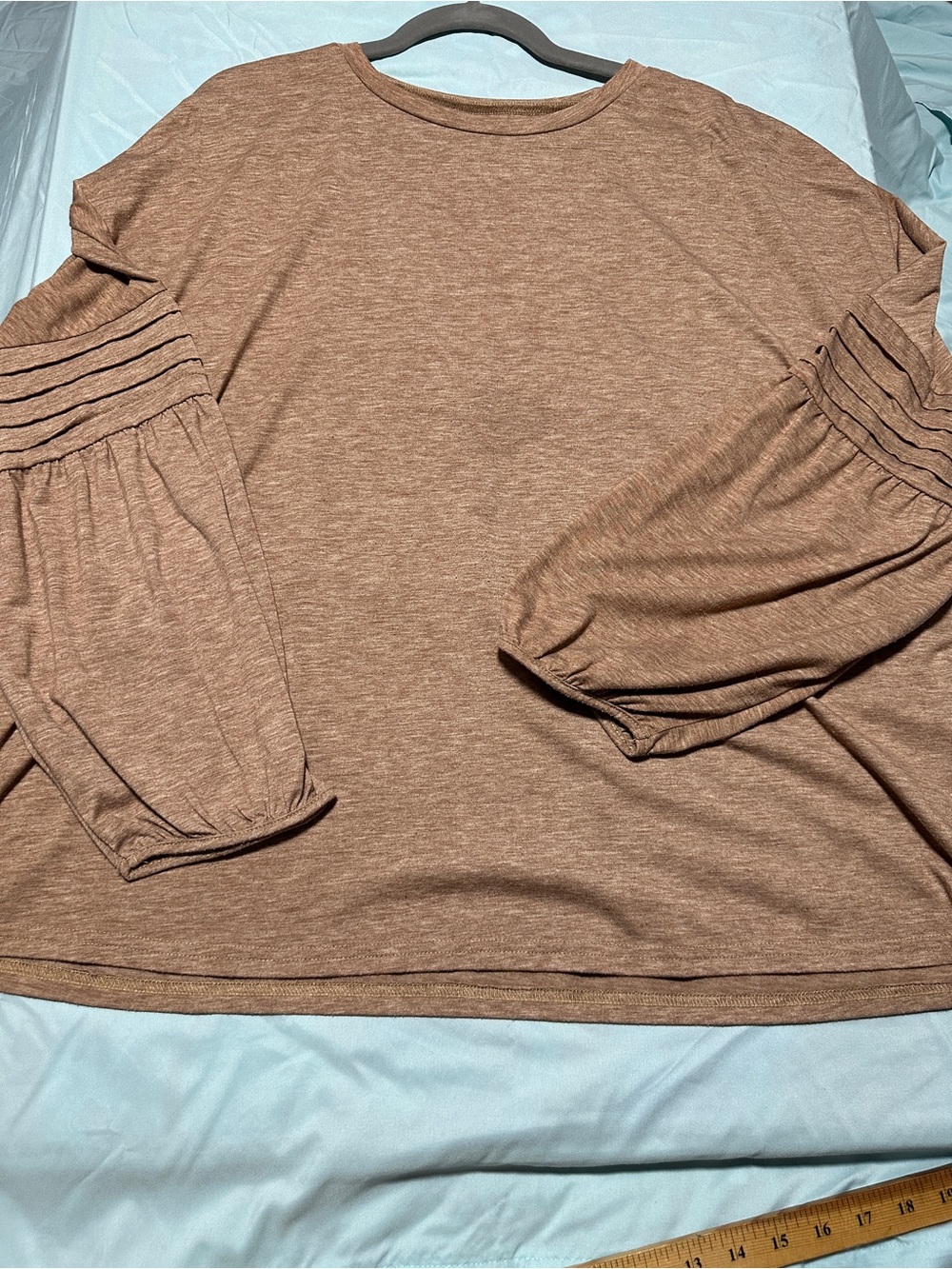 Women's Puff-Sleeve Knit Top in Light Brown